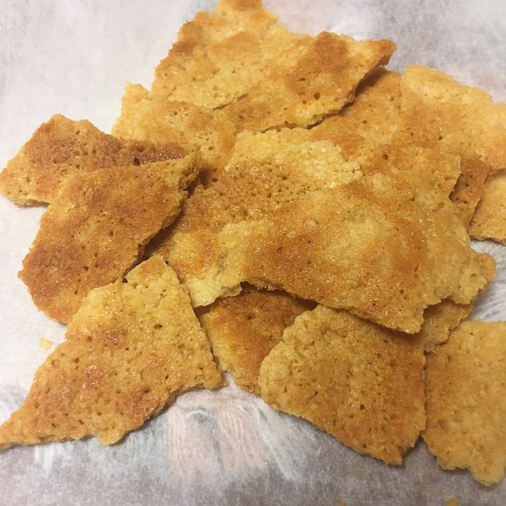 チーズ100%のチーズスナック